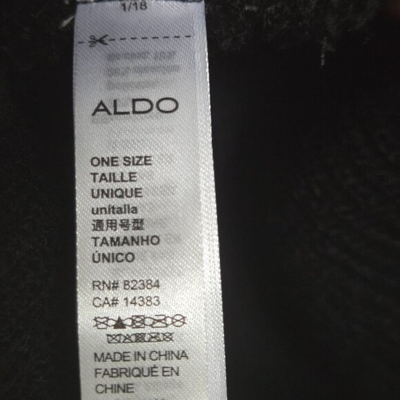 Aldo Snake Embellished Rhinestone Beanie Black Green Clear One Size - Picture 4 of 5